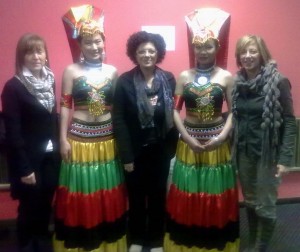 Rappresentativa in costume alla festa cinese Rappresentativa in costume alla festa cinese