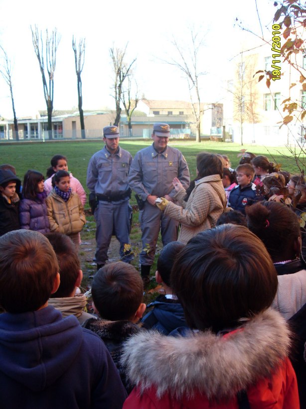Le guardie forestali presenziano alla manifestazione.
