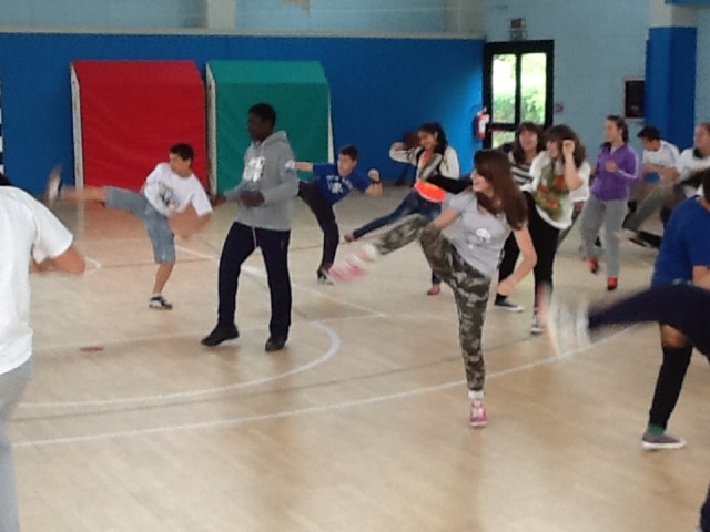 Bambini al corso di arti marziali Bambini al corso di arti marziali
