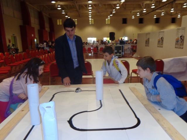 Prove sulla pista con l'inventore Prove sulla pista con l'inventore