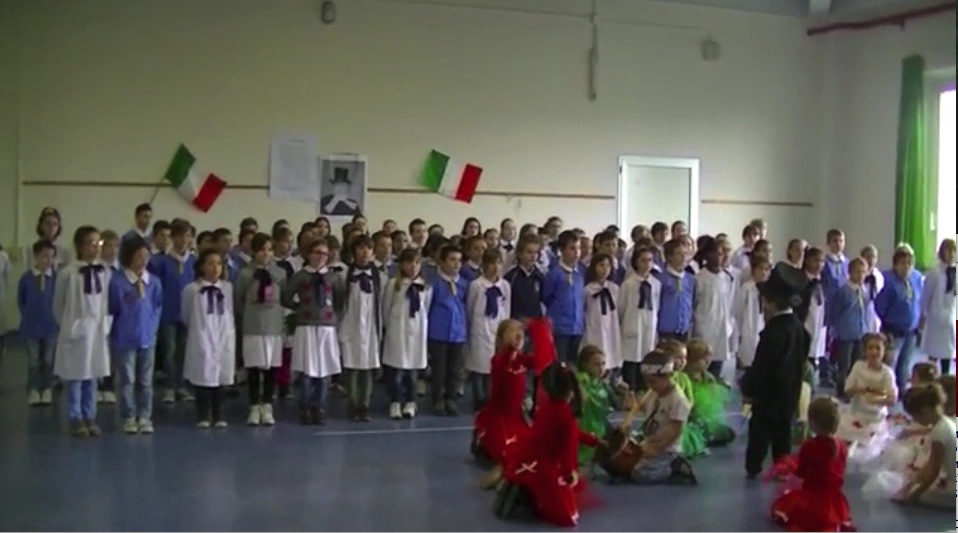 Il coro scolastico Il coro scolastico
