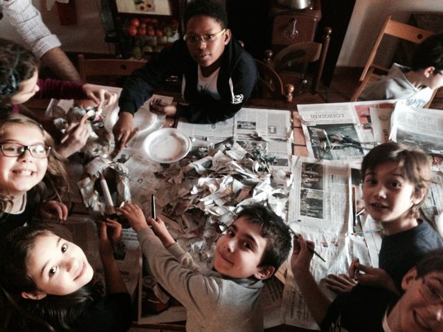 La costruzione dei pupazzi con la carta-pesta